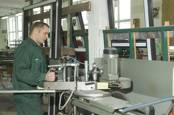 Wdrożenie produkcji okien i drzwi z aluminium